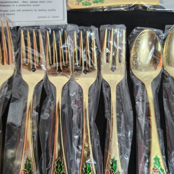 Vintage Hollyberry Gold Plated 20 Piece Service For 4 NIB - Picture 4 of 9